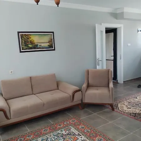 Flat Close To Sea With Balcony In Seferihisar